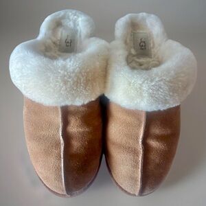 UGG SCUFFETTE II CHESTNUT WOOL SHEARLING LINED SLIPPERS Womans Size 9 Lounge